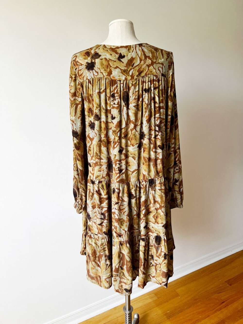 Aritzia Wilfred Barossa Floral Mini Dress Size S - Picture 3 of 7
